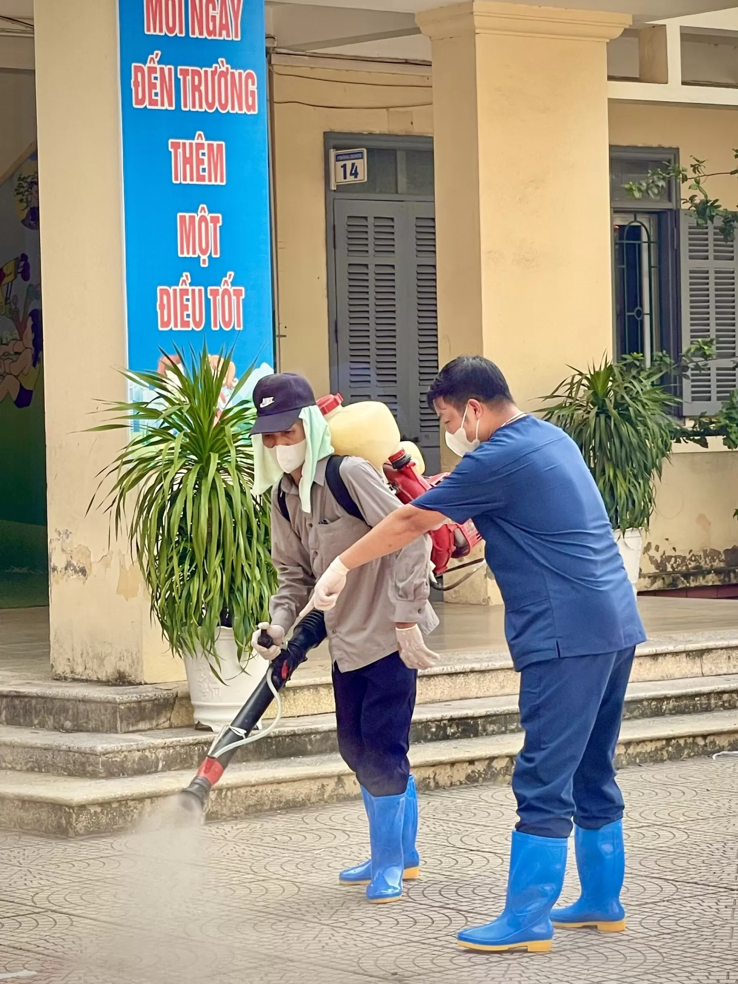 PHÒNG CHỐNG DỊCH BỆNH SAU MƯA BÃO