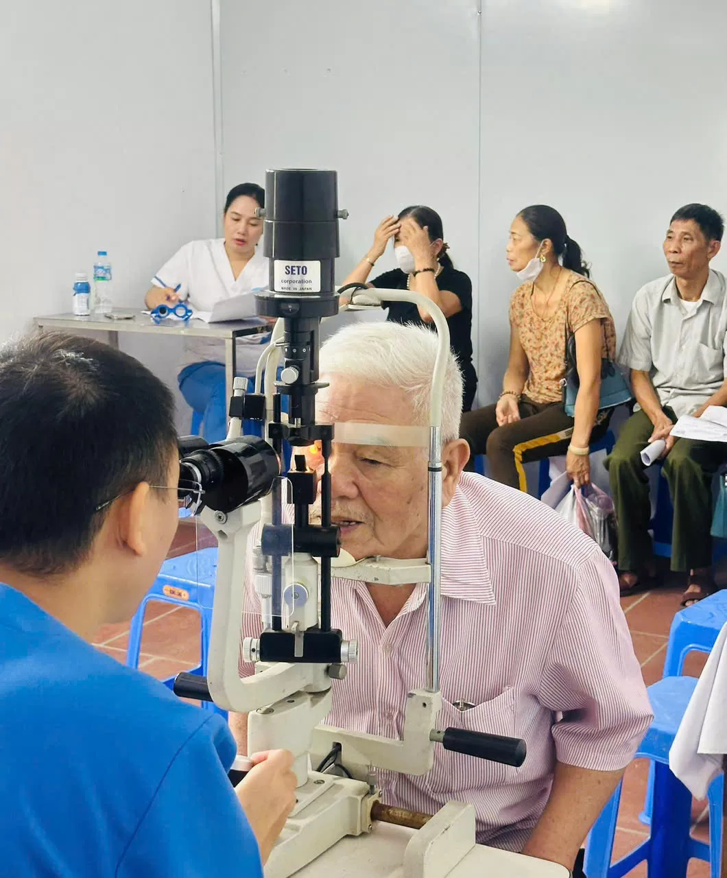 NGƯỜI DÂN XÃ Ô DIÊN TỪ 18 TUỔI TRỞ LÊN CHỦ ĐỘNG THAM GIA KHÁM SỨC KHỎE TOÀN DÂN