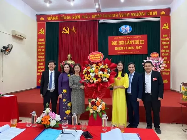 ĐẠI HỘI CÁC CHI BỘ TRỰC THUỘC TRUNG TÂM Y TẾ HUYỆN ĐAN PHƯỢNG